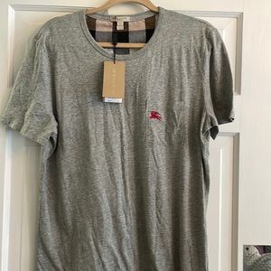 Men’s Burberry t shirt. Size L.